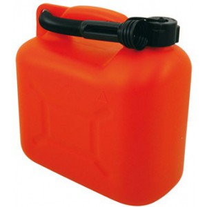 Jerrycan 05L à bec verseur 4WATER à 5,95 € MT350805 PROMO BATEAU